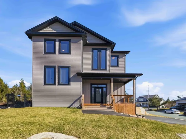 86 Riverview Dr, Timberlea, NS B3T 1C7