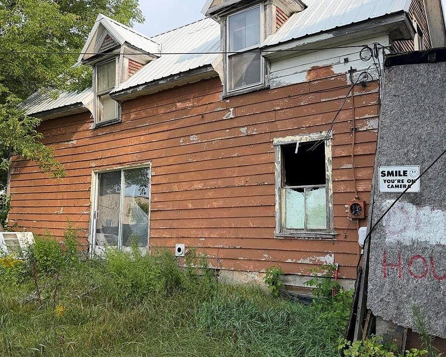1st image of 20 Mill St
