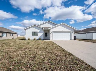706 Savannah Ave, Herrin, IL 62948
