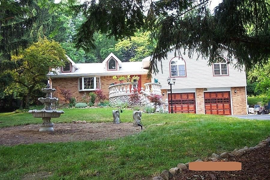 1st image of 2851 Washtenaw Ave