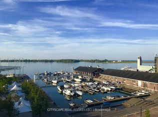 230 Queens Quay W #826, Toronto, ON M5J 2Y7