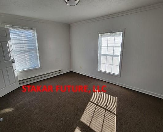 2nd image of 1558 1/2 W New York St