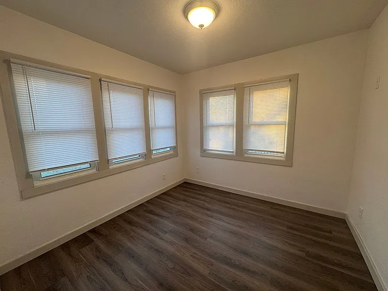 1210 W Parker St — Photo 6