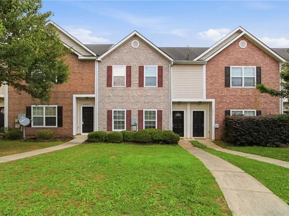 8642 Thomas Ln, Riverdale, GA 30274