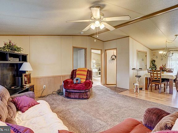 2nd image of 4165 Leah Ave