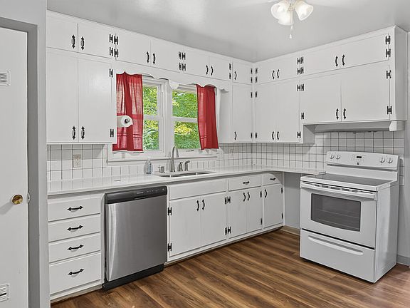 5th image of 2169 Brent Dr
