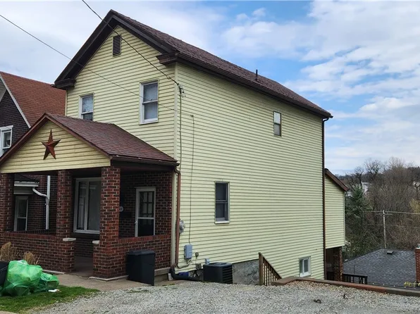 242 N 5th St, Jeannette, PA 15644