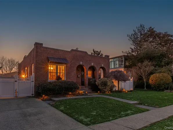 140 Frankel Boulevard, Merrick, NY 11566