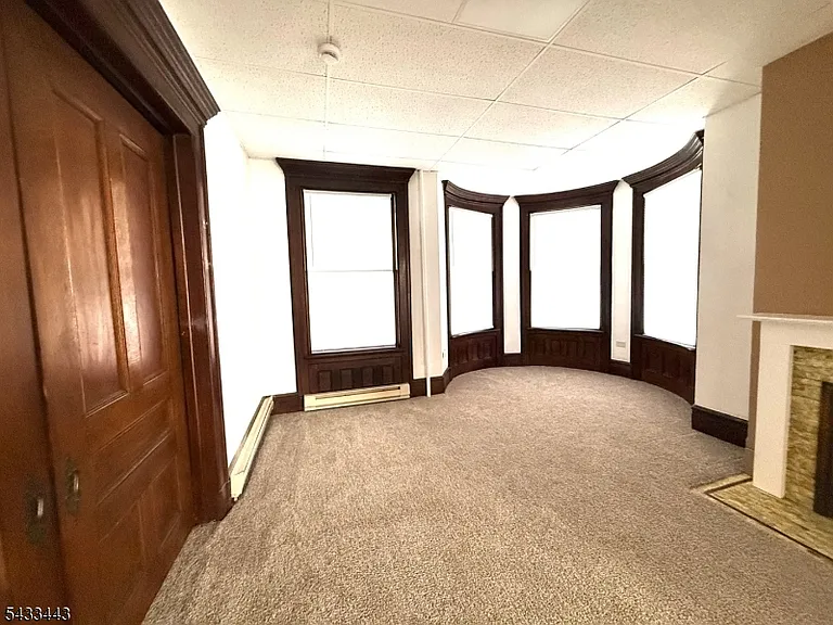 100 Main St #1 — Photo 7