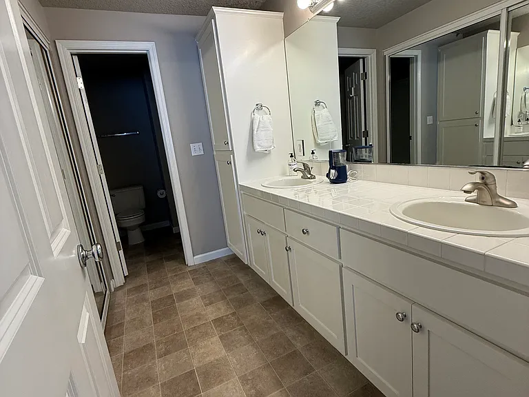 8653 NE Alder St — Photo 11