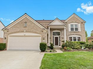 45520 Morningside Rd, Canton, MI 48187