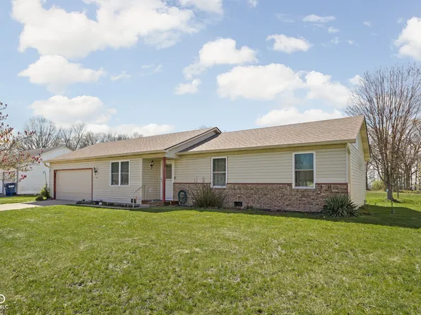 5357 Collett Dr E, Camby, IN 46113