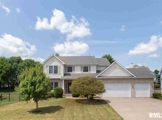 5384 56th Avenue Ct, Bettendorf, IA 52722