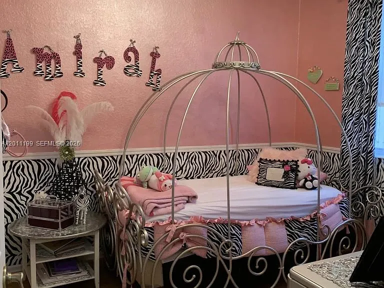 12450 SW 125th Ter #12450 — Photo 3