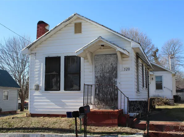 520 W Concord St, Morganton, NC 28655