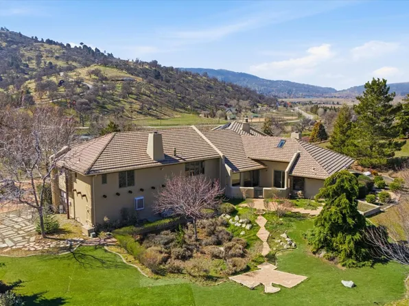 28221 Cumberland Rd, Tehachapi, CA 93561