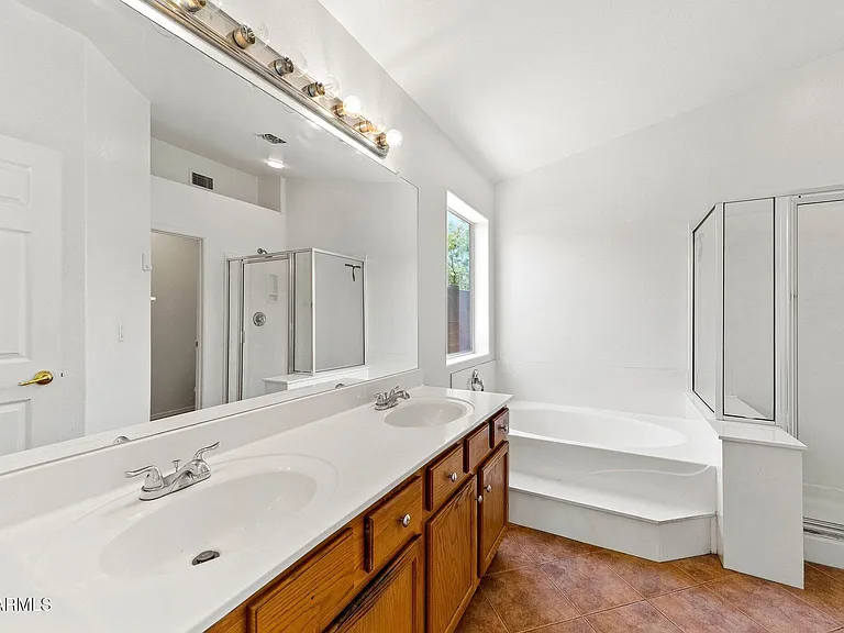 17534 W Coyote Trail Dr — Photo 26