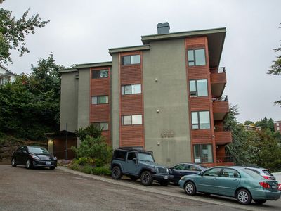 1717 5th Ave N APT 302, Seattle, WA, 98109