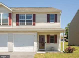 71 Myatt Ct, Inwood, WV 25428