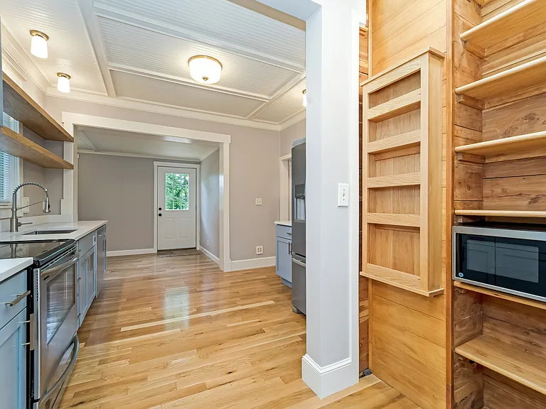 205 W Main St — Photo 10