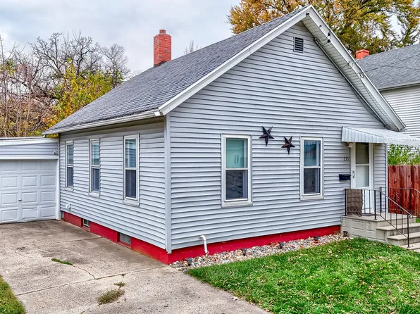 215 Buchanan St, Ottawa, IL 61350