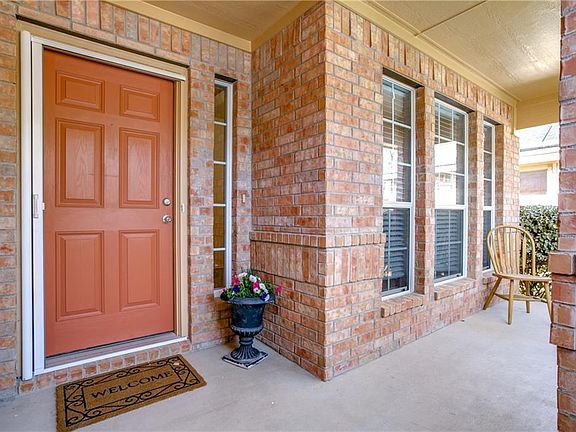 2nd image of 629 Babbling Brook Dr