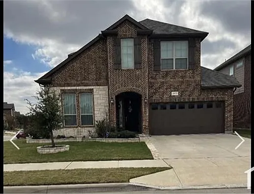 5 bed, 2799 sqft, $3,500 — Photo 2