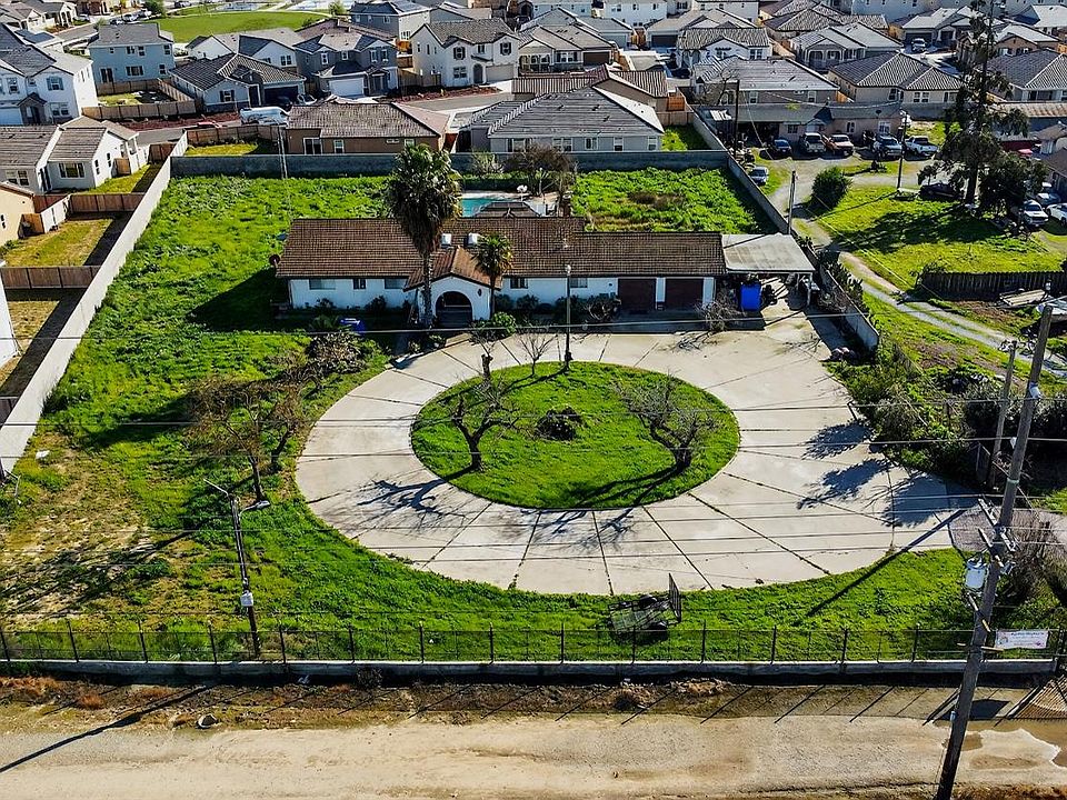 1st image of 6400 E Hatch Rd