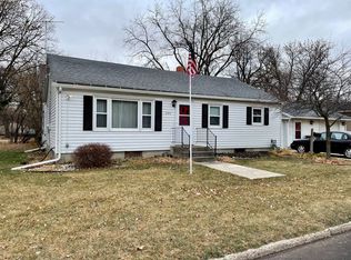 220 Cush St, Jackson, MN 56143