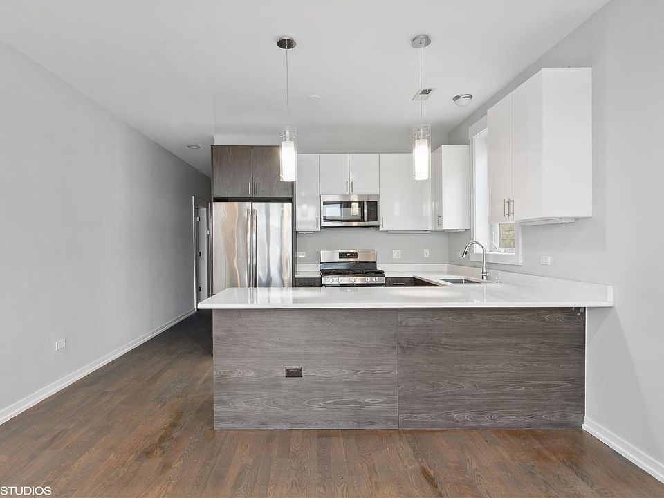 1st image of 2531 W Congress Pkwy #1W