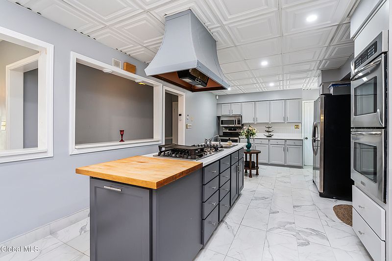 4th image of 28 Tudor Road