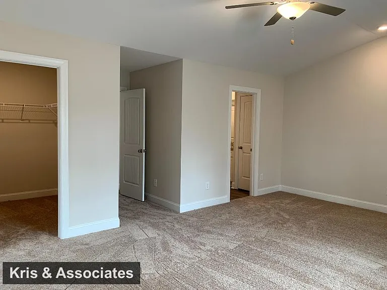 6802 Eddy Point Ln — Photo 10