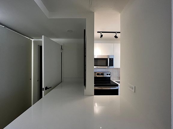 3rd image of 50 E Chestnut St #730