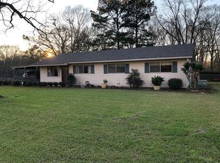 1063 Old Adams Station Rd, Utica, MS 39175