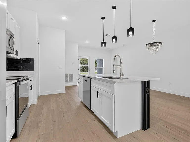 7883 SW 138th Street Rd — Photo 16