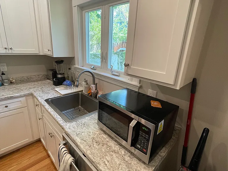 13 Belmont Sq #3 — Photo 11