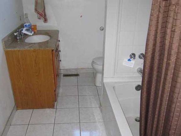 4th image of 4820 McKinley Ave