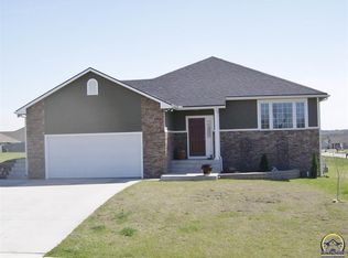 4100 SW Cambridge Ave, Topeka, KS 66610