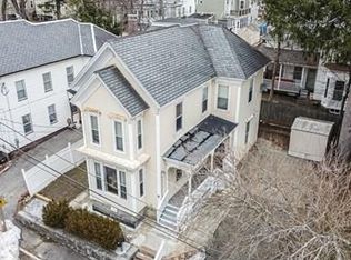 9 May St, Lowell, MA 01850