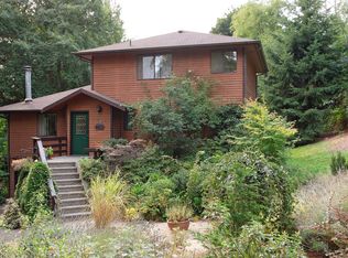 8107 SW 201st St, Vashon, WA 98070