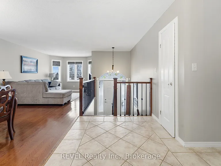 5 Barbara Ave — Photo 18