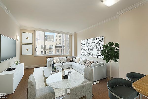 1st image of 101 W 79th St APT 5C