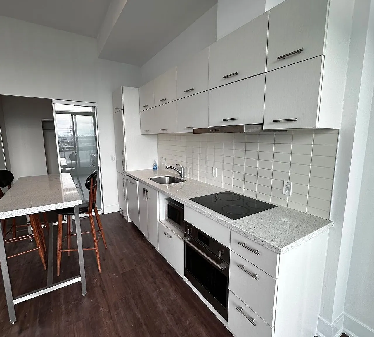 2 bed, $2,200 — Photo 3