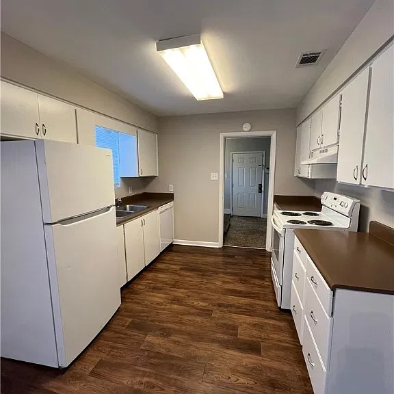 718 Atlanta St — Photo 8