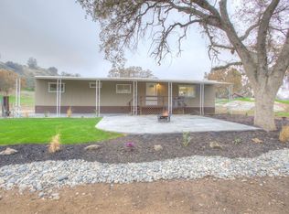 25497 Auberry Rd, Clovis, CA 93619