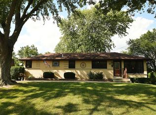 235 Wisconsin Rd, Frankfort, IL 60423