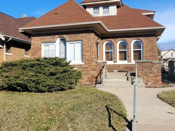 4112 North 15th STREET, Milwaukee, WI 53209