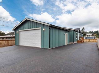 2142 Everett Ave, North Bend, OR 97459