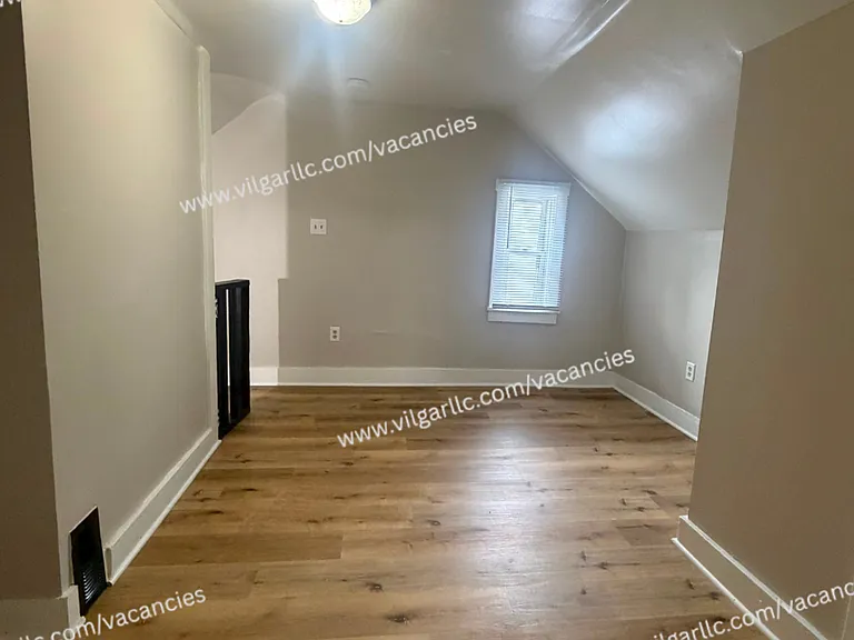 4611 Pine Ave — Photo 12