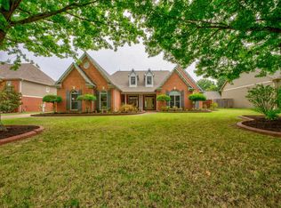 1486 Courtfield Ln, Collierville, TN 38017